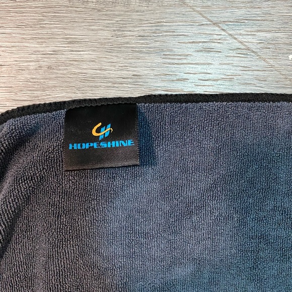 2 Hot Yoga / Pilates Towel for on top of Mats Gray - Picture 5 of 7